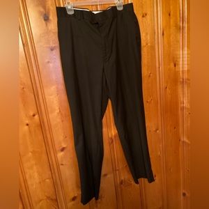 Size 36/30Men’s Louis Raphael dress pants